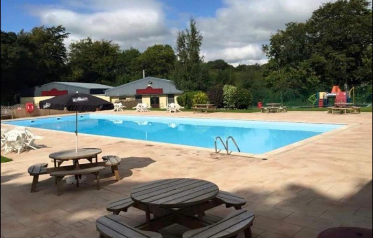 18 River View Chalet-Glan Gwna Holiday Park Caernarfon Exterior foto